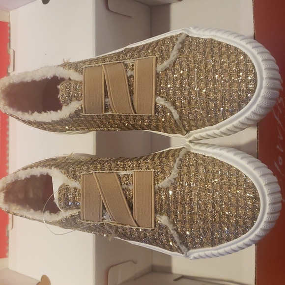 Girls Blowfish Bianka Slip on Sneakers - Picture 3 of 6